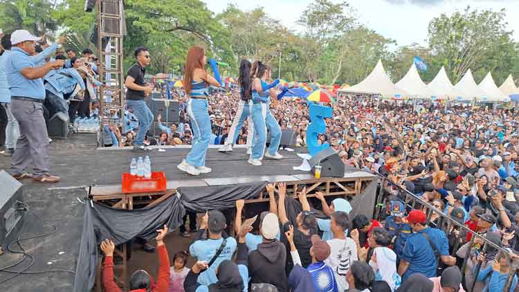 Trio Macan Meriahkan Kampanye Akbar Rudini-Faisal di Sampit, Ribuan Pendukung Hadir