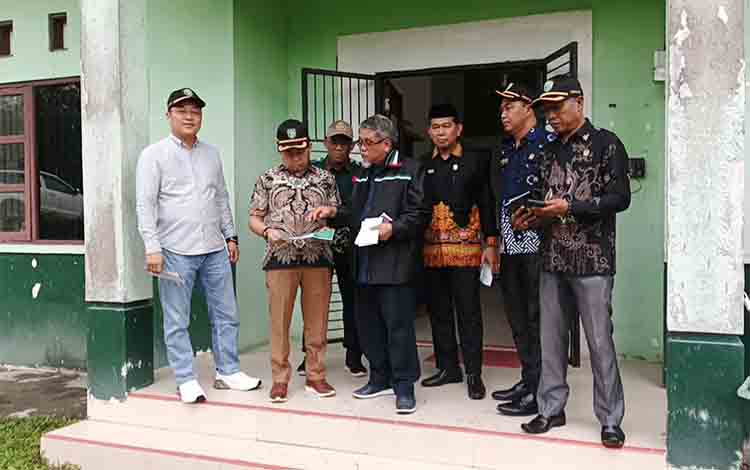 DPRD Kotim Ajak Dunia Usaha Dukung Pengadaan Alat Penanganan Sampah Melalui CSR