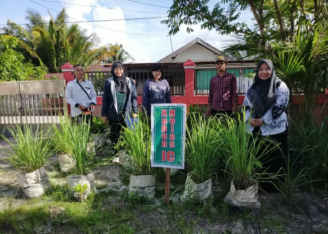 Kebun Tanaman Obat SDN 4 Ketapang Mendapat Apresiasi dari UPT PPOT Dinkes Kalteng