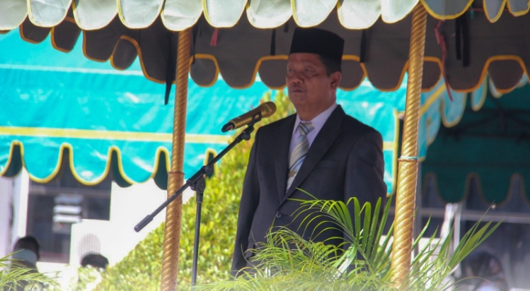 Pj Bupati Seruyan Pimpin Upacara Hari Pahlawan Ke-79