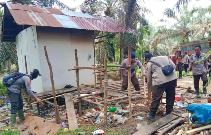 Pembongkaran Pondok Warga Desa Satiung Berdalih Penertiban Bikin Geram