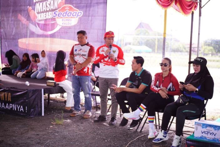 Camat MHU Hadiri Lomba Yel-Yel dan Masak TP PKK Desa Bagendang Hulu
