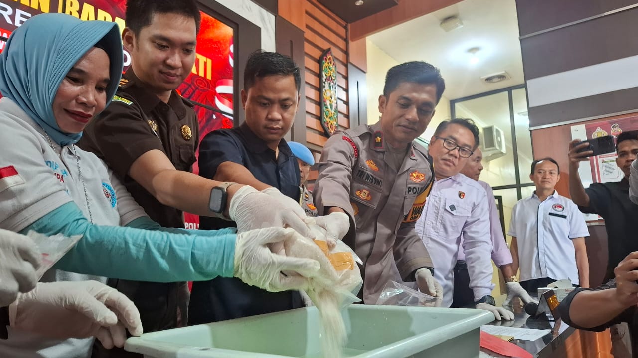 Polres Kotim Musnahkan Sabu Sebanyak 1 Kilogram Lebih