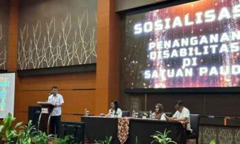 Kepala Dinas Pendidikan Kotim Muhammad Irfansyah saat sambutan Sosialisasi Penanganan Disabilitas di PAUD,belum lama ini.