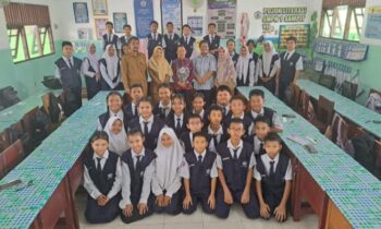 Kunjungan Disdik Barsel ke SMPN 1 Kabupaten Kotawaringin Timur, Rabu, 20 Desember 2024.