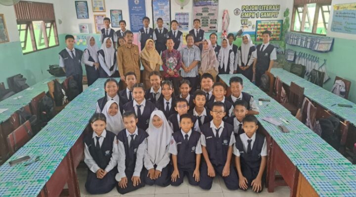 Kunjungan Disdik Barsel ke SMPN 1 Kabupaten Kotawaringin Timur, Rabu, 20 Desember 2024.