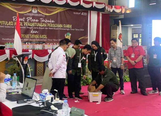 Pleno Pilkada tingkat kabupaten di Gedung Serbaguna Sampit, Kabupaten Kotawararingin Timjur, Kamis, 5 Desember 2024.