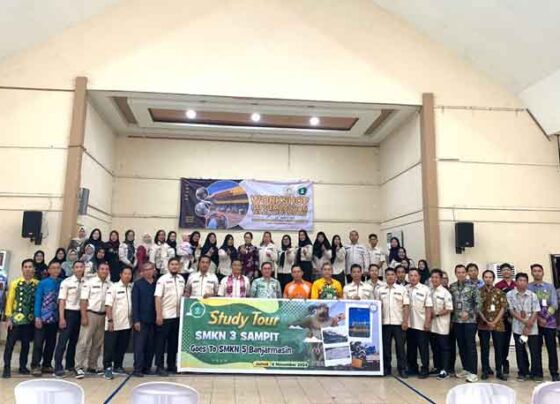 Study Tour SMK Negeri 3 Sampit ke Banjarmasin, Kalimantan Selatan.