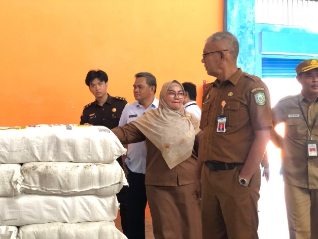 Irawati Lakukan Sidak Harga Sembako Jelang Natal dan Tahun Baru
