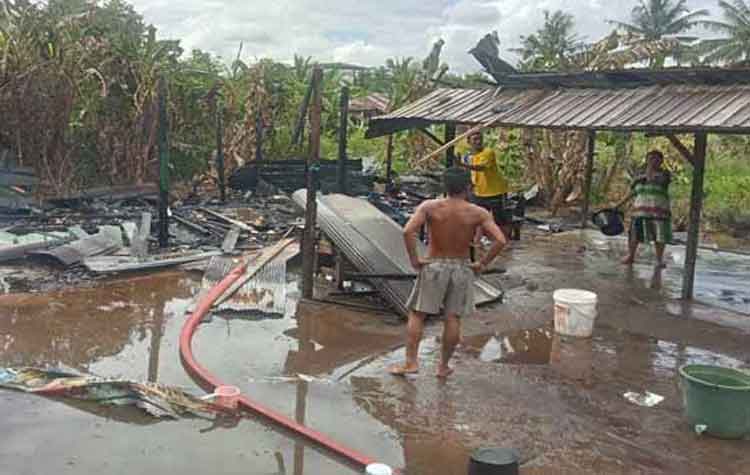 Rentetan Kebakaran di Sampit, Giliran Kantin SDN 6 Pelangsian Jadi Arang