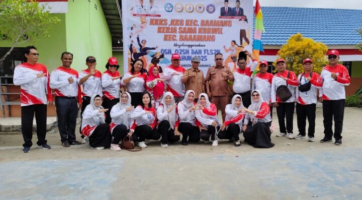 Jajaran Panitia OSN, O2SN, dan FLS2N Baamang bersama Kabid Pembinaan SD Disdik. Kotim, Mahbub di SDN 2 Baamang Hulu, Selasa, 18 Februari 2025