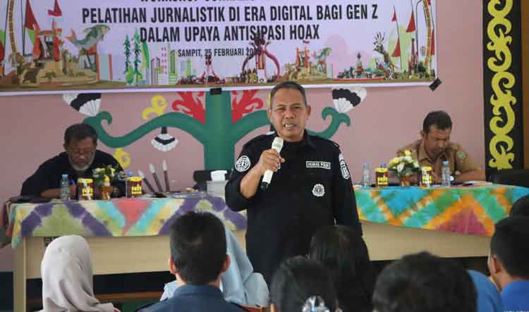 Polres Kotim Edukasi Pelajar Tangkal Hoaks dan Ujaran Kebencian di Medsos