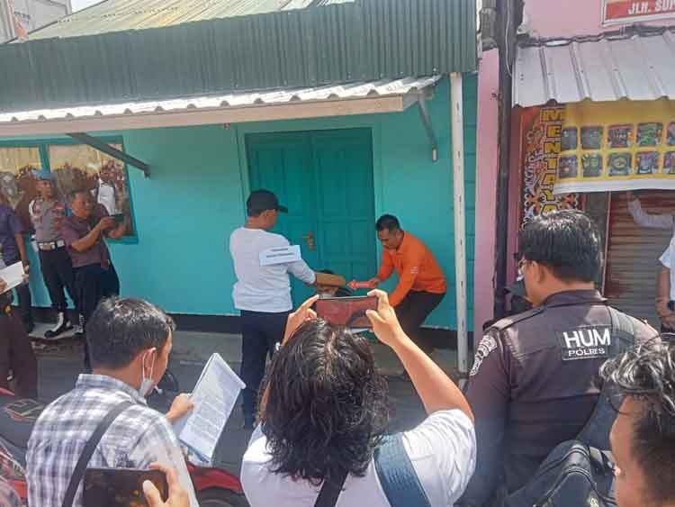 36 Adegan Rekonstruksi Ungkap Detail Pembunuhan Ansyori Muslim, Tersangka Pukul Korban dengan Kayu