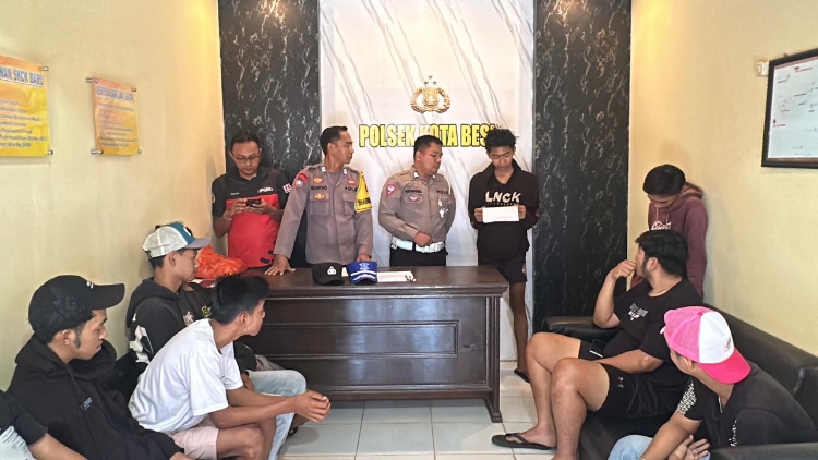 Polsek Kota Besi Amankan Sepuluh Motor Balap Liar, Mayoritas Pengendara Anak di Bawah Umur