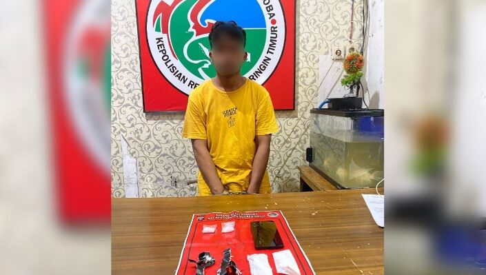 Tersangka kasus narkoba yang ditangkap aparat Polres Kotim di Jalan Kapten Mulyono Sampit, Rabu, 12 Maret 2025.
