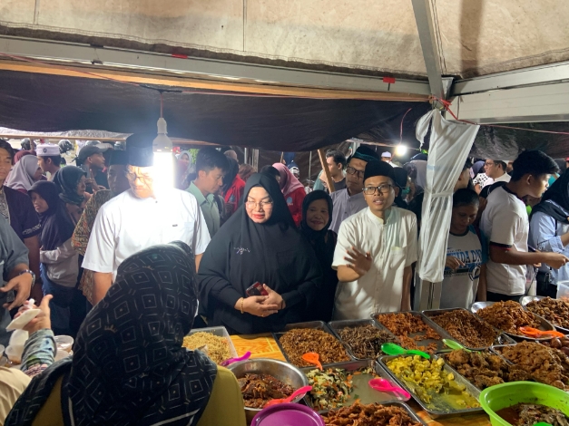 Dari Takjil hingga Kue Tradisional, Pasar Ramadan Sampit Jadi Surga Kuliner