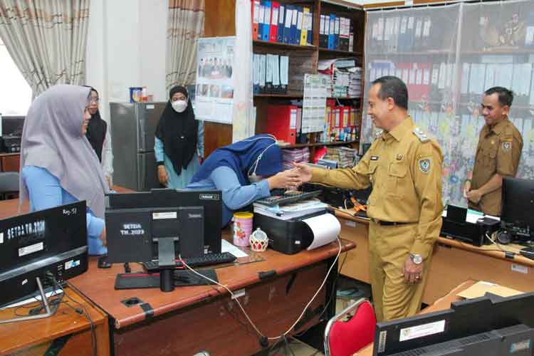 Wakil Bupati Seruyan Jalin Komunikasi dengan Staf Sekretariat Daerah