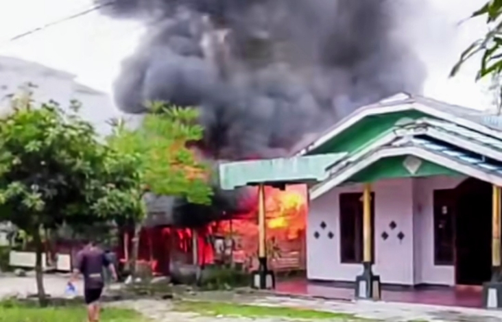 Kebakaran Hebat di Bagendang Hulu, Rumah Warga Ludes dalam Hitungan Menit