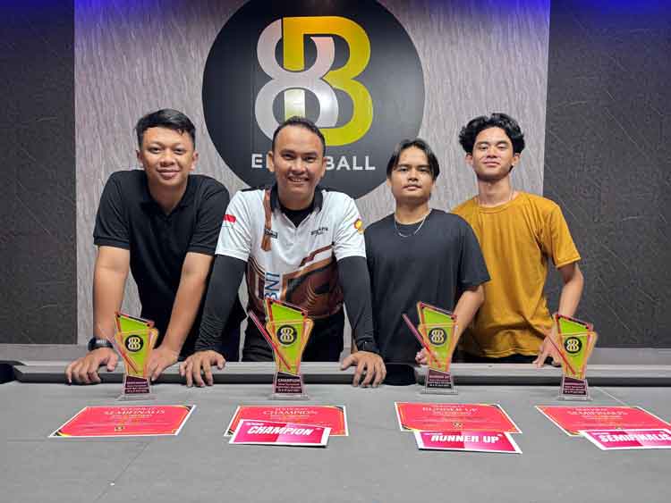 Home Turnamen Eight Ball Sampit, Ajang Meningkatkan Prestasi Penggemar Biliar