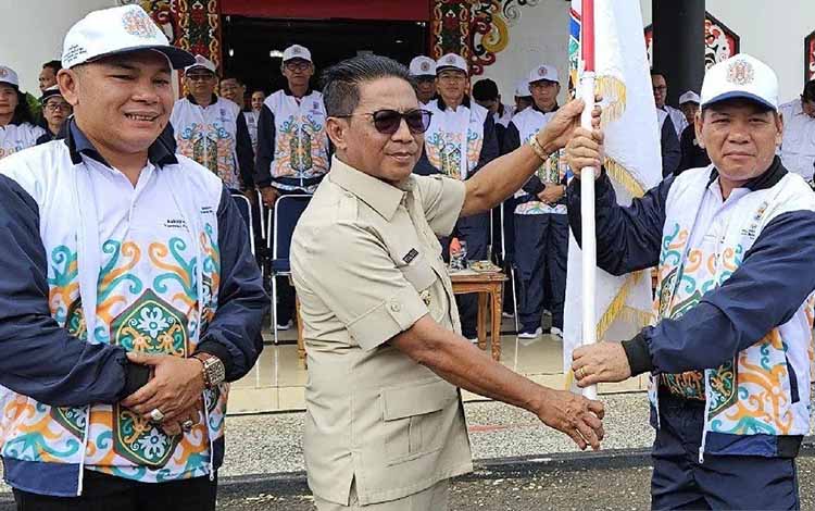 Murung Raya Targetkan Prestasi Lebih Tinggi di Festival Budaya Isen Mulang 2025