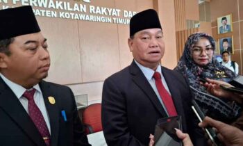 Bupati Kotim Halikinnor didampingi Wakil Bupati Kotim irawati dan Ketua DPRD Kotim Rimbun