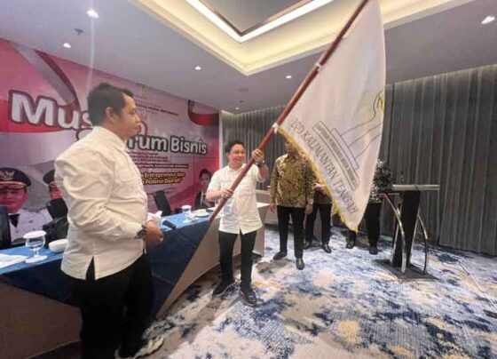 H Muhammad Rifki resmi didaulat sebagai Ketua Umum BPC HIPMI Kotim di Hotel Mercure, Sabtu, 24 Mei 2025.