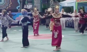 Lomba Tari Kreasi saat FLS3N Tingkat Kabupaten di MAN Kotim