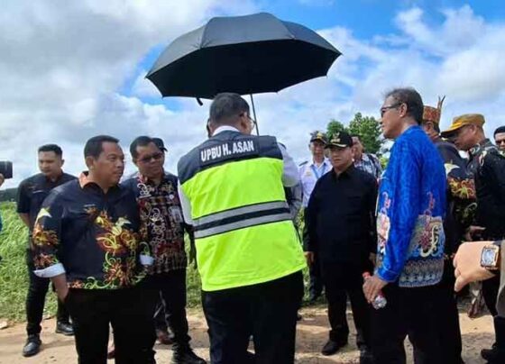 Pemantauan areal pengembangan Bandara H Asan Sampit, Kamis, 22 Mei 2025.