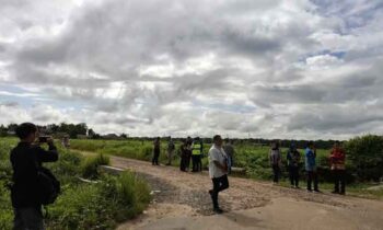 Pemantauan pengembangan areal Bandara H Asan Sampit.