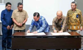 Pemerintah Kabupaten Kotim saat menandatangani MOU dengan PT Krakatau, Selasa, 27 Mei 2025.