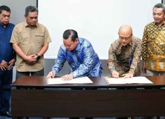 Pemerintah Kabupaten Kotim saat menandatangani MOU dengan PT Krakatau, Selasa, 27 Mei 2025.