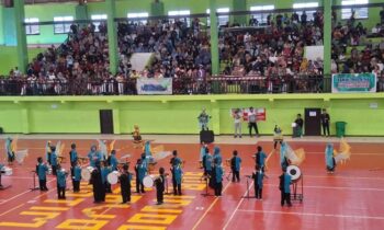 Penampilan Marching Band TK Nurul Iman dalam lomba yang digelar di Indoor Stadion 29 Nopember Sampit, Minggu, 11 Mei 2025.