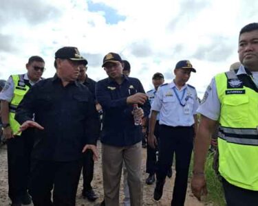 Peninjauan Area Bandara Sampit, Kamis, 22 Mei 2025.