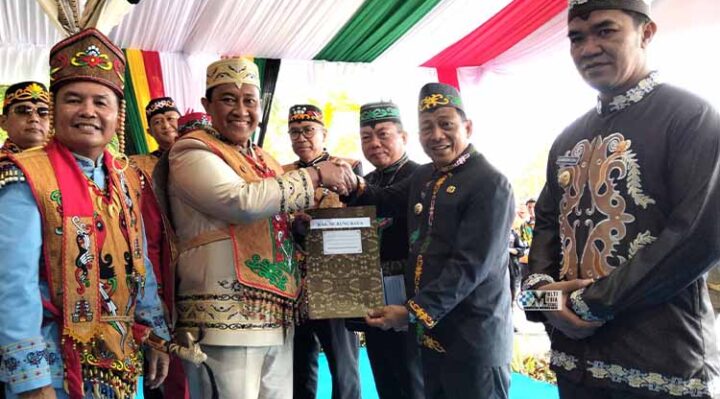 Peringatan Hari Jadi ke 68 Provinsi Kalimantan Tengah (Kalteng) yang digelar di halaman Kantor Gubernur Kalteng, Palangka Raya, Jumat, 23 Mei 2025.