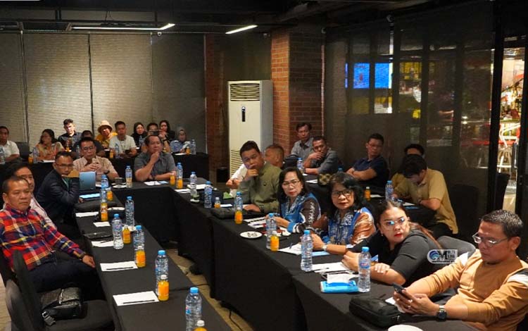 Pj Bupati Murung Raya Finalisasi Laporan Kinerja Jelang Evaluasi Triwulan I