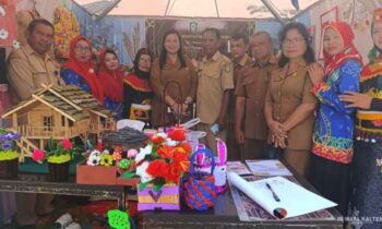 Salah satu stand di Education Expo Sampit 2025 yang dibuka secara resmi, Senin, 19 Mei 2025.