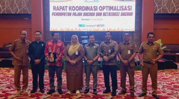 Wabup Kotim Irawati membuka Rakor Optimalisasi Pendapatan Asli Daerah (PAD) Kotim 2025 di Aquarius Boutique Hotel Sampit, Selasa, 27 Mei 2025