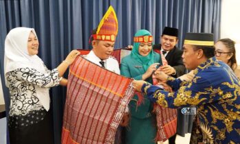Wabup Murung Raya Rahmanto Terima Gelar Kehormatan Marga Lumban Gaol