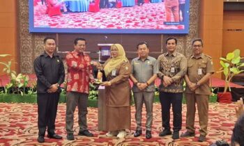 Wakil Bupati Kotim Irawati dalam sebuah kesempatan penerimaan dari pajak dan retribusi daerah belum lama ini.