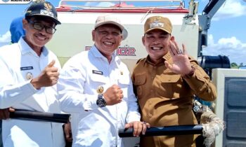 Wakil Bupati Murung Raya (Mura), Rahmanto Muhidin menghadiri kegiatan panen raya padi Nasional yang dilaksanakan di Desa Pantik, Kecamatan Pandih Batu, Kabupaten Pulang Pisau, Senin, 7 April 2025.