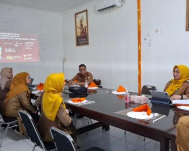 at Persiapan Penilaian Kinerja KabupatenKota dalam pelaksanaan aksi konvergensi percepatan penurunan Stunting Kalteng Tahun 2025, Selasa, 20 Mei 2025.