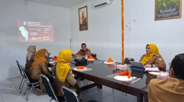 at Persiapan Penilaian Kinerja KabupatenKota dalam pelaksanaan aksi konvergensi percepatan penurunan Stunting Kalteng Tahun 2025, Selasa, 20 Mei 2025.