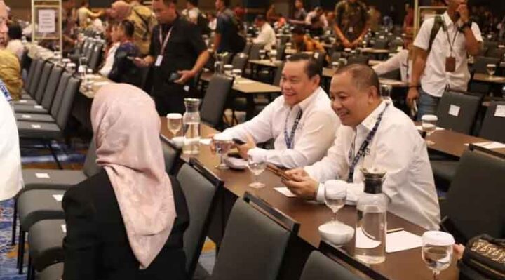 Musyawarah Nasional VI APKASI dan HUT ke 25 APKASI di Samratulangi Ballroom, Hotel Sentra Manado Kabupaten Minahasa Utara, Sulawesi Utara, Jumat, 30 Mei 2025