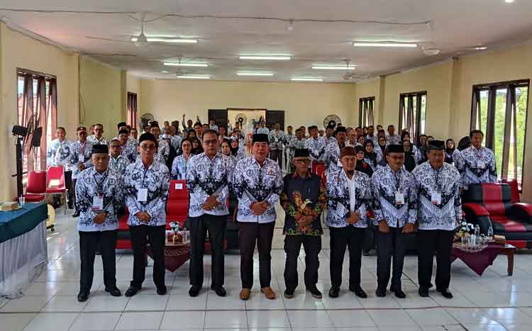 Hadiri Pembukaan Konferensi PGRI Kotim 2025, Ini Pesan Masri