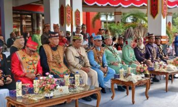 Gubernur Kalteng Agustiar Sabran dan Wakil Gubernur Edy Pratowo menghadiri HUTke 23 Kabupaten Katingan, Senin, 21 Juli 2025