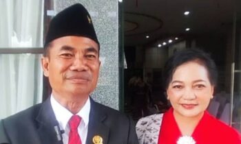 Ketua DPRD Katingan, Marwan Susanto dan istrinya.