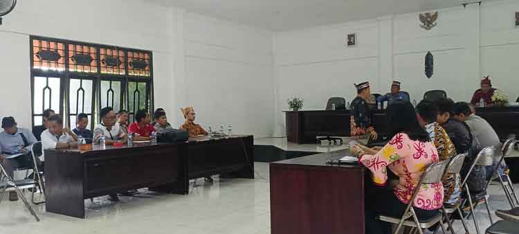 Persoalan PT KMA dan Warga Tumbang Sapiri Dibawa ke DAD Kotim