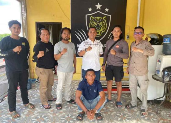 Napi Lapas Palangka Raya yang kabur ditangkap petugas di Banjarmasin, Kalimantan Selatan.