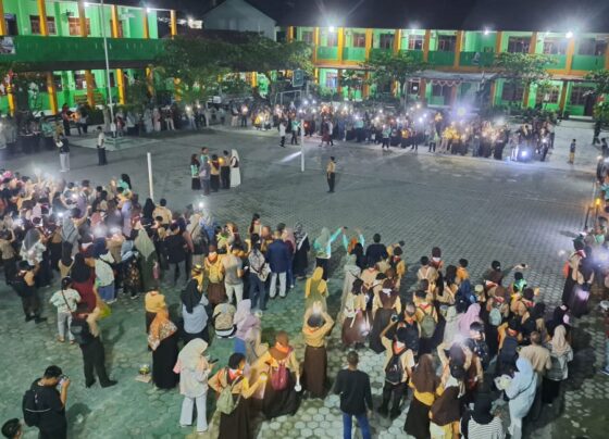 Malam keakraban.