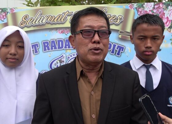 Kepala SMPN 1 Sampit